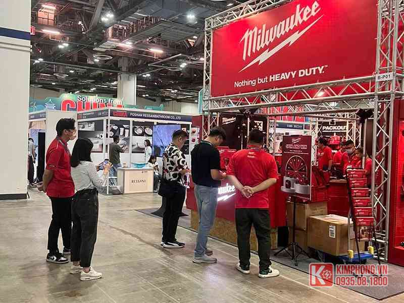 Milwaukee Buôn Ma Thuộc