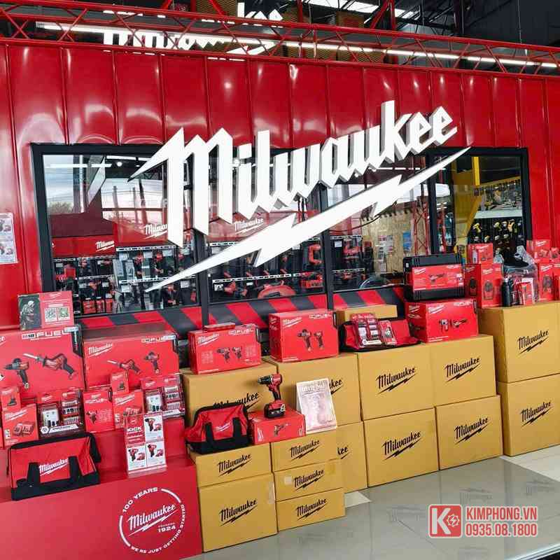 Showroom Milwaukee Nam Đông
